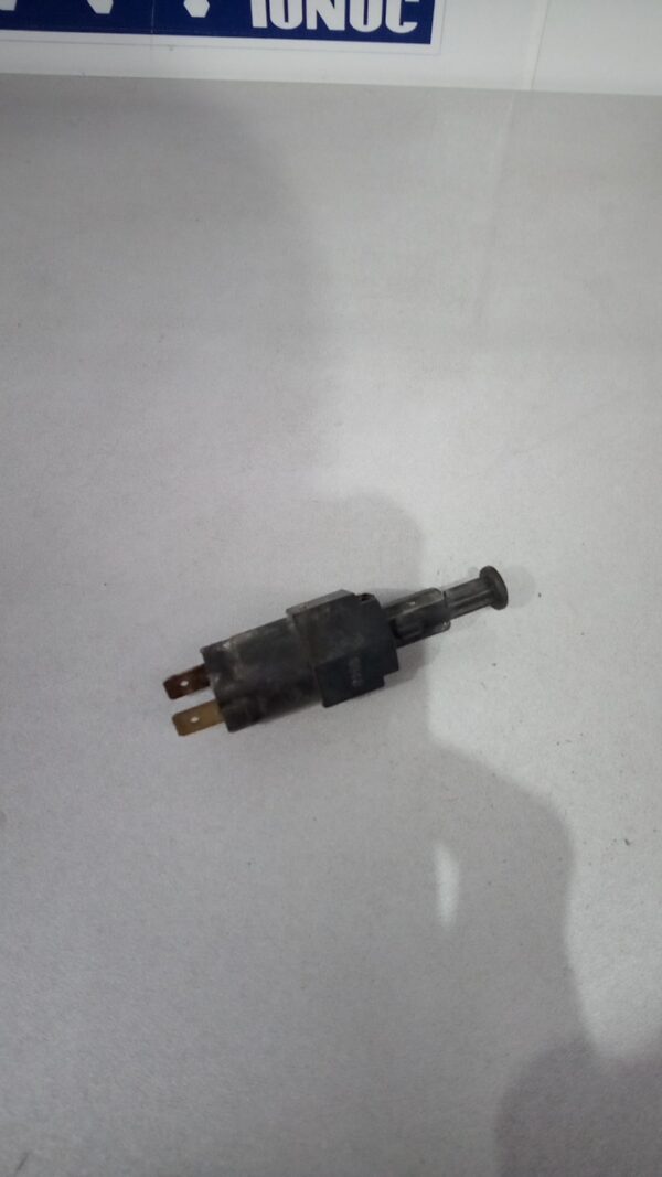 Comutator pedala frana 90504499 Opel Vectra B  1995-2002