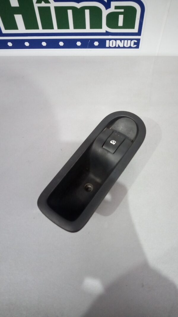 Buton geam stanga spate 156015540 Renault Megane 2  2002-2009