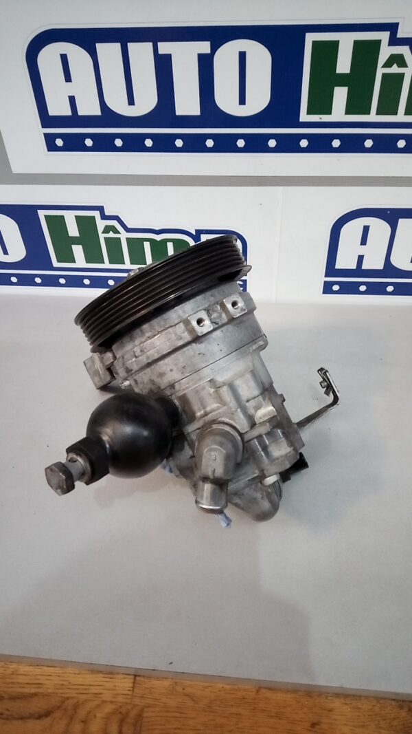 Pompa servodirectie LH676141402B 3.0 D BMW Seria 5 E61 2004-2010 3.0 D