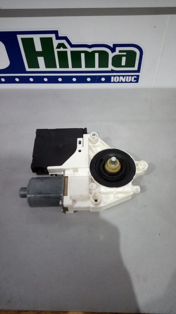 Motoras macara dreapta spate 8P4959802D Audi A3 8P  2003-2012