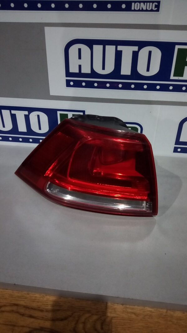 Stop stanga aripa cu LED 5G0945095M Volkswagen Golf 7  2012-2020