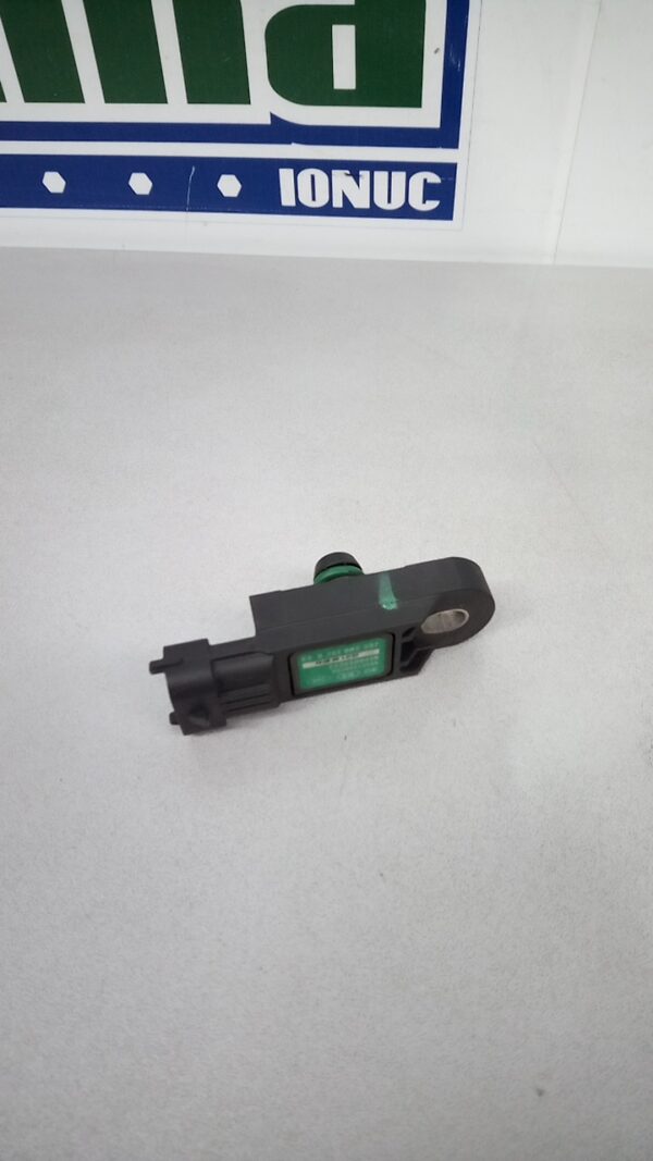 Senzor presiune aer H8200843680 223650001R 0281002997 1.2 TCE Renault Captur  2013-Prezent
