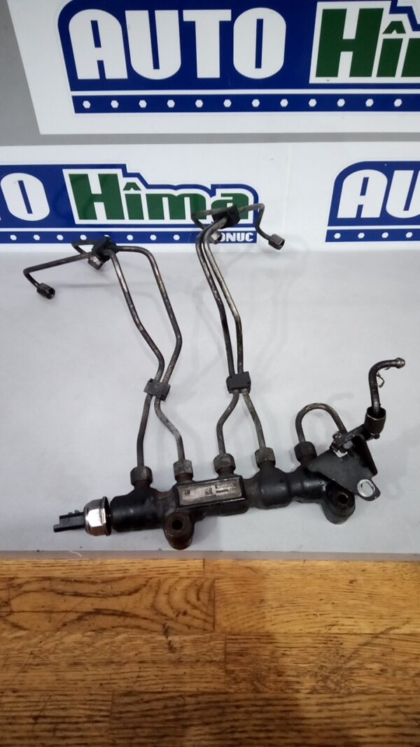 Rampa injectoare 9654592680 1.6 TDCI  Ford Focus 2  2004-2010