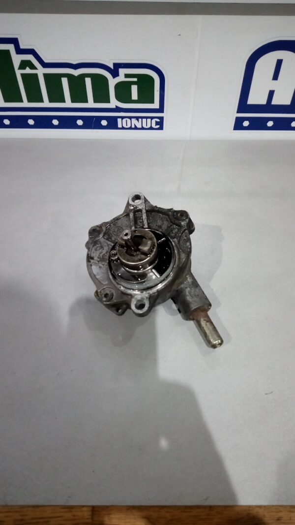 Pompa vacuum A6112300265 2.2 CDI Mercedes-Benz Sprinter 1  1995-2006