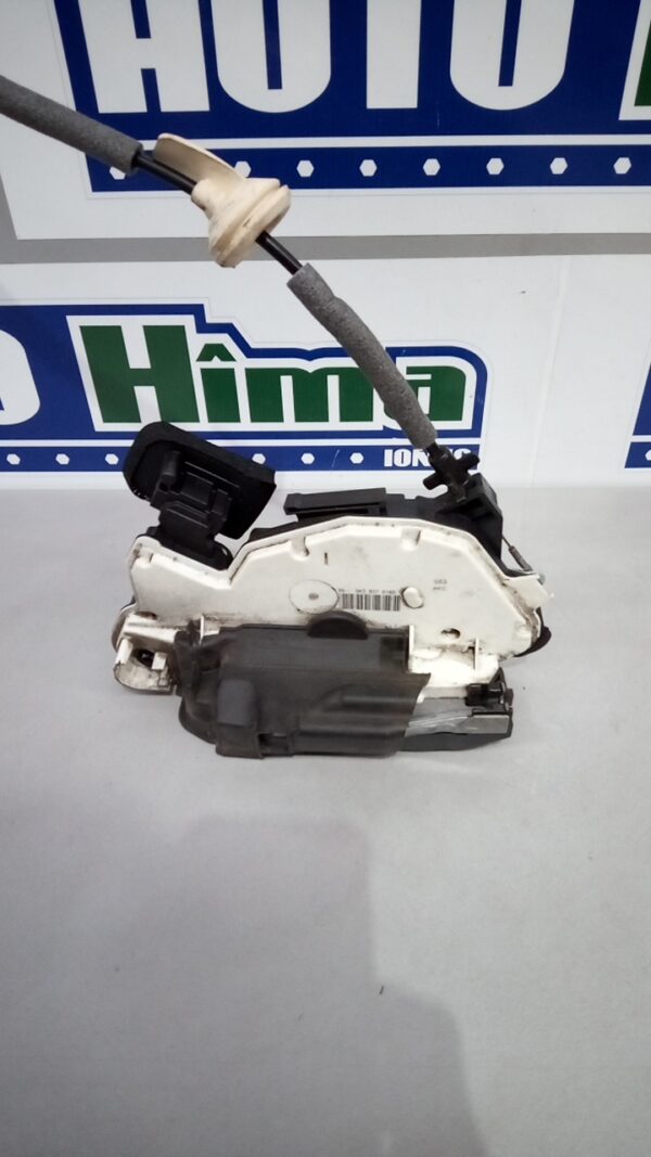 Broasca usa dreapta fata 5K2837016D Volkswagen Golf 7  2012-2020