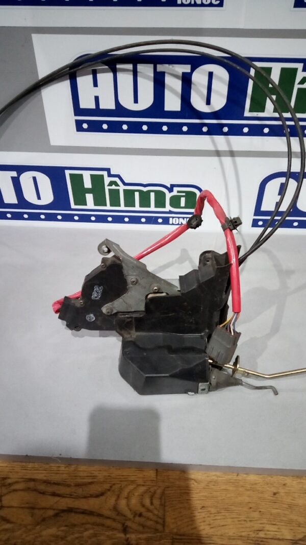 Broasca usa stanga spate fara cod  Toyota Rav4 (XA20)  2000-2006