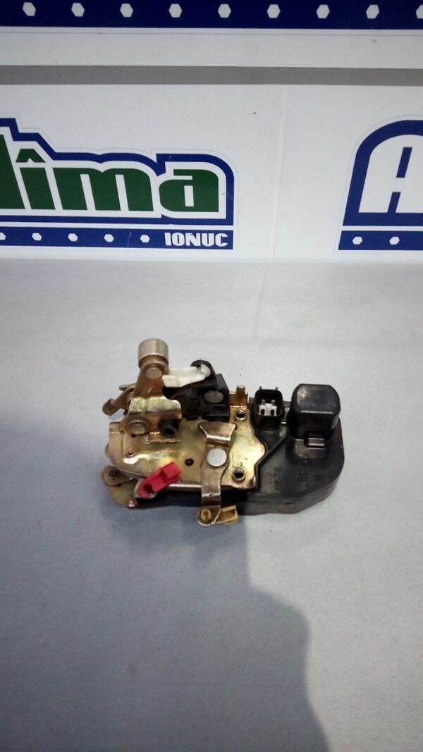Broasca usa stanga fata 4574151AB Chrysler
