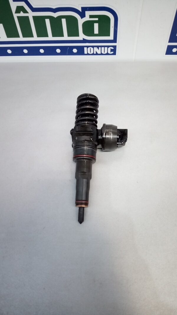 Injector 038130073AR (CB) 1.9 TDI  Audi A4 B6  2000-2005