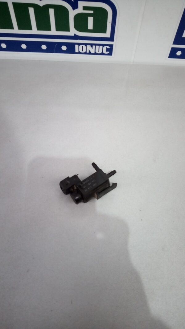 Supapa vacuum 30611668 7.22240.10 2.4 D Volvo XC90 MK1  2002-2014 2.4 D