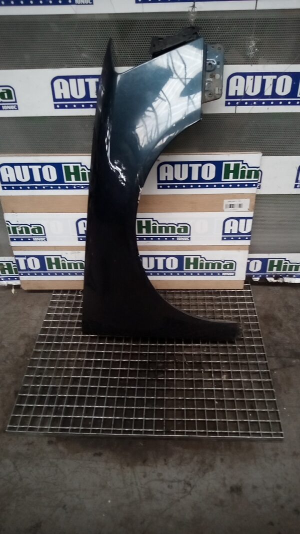 Aripa fata dreapta fara cod (Albastra ?chis) Volkswagen PASSAT B6 2005-2011
