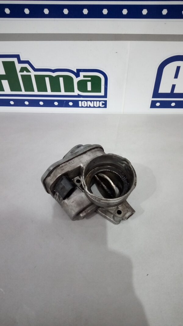 Clapeta acceleratie 038128063M 2.0 DI-D Mitsubishi Grandis  2003-2011