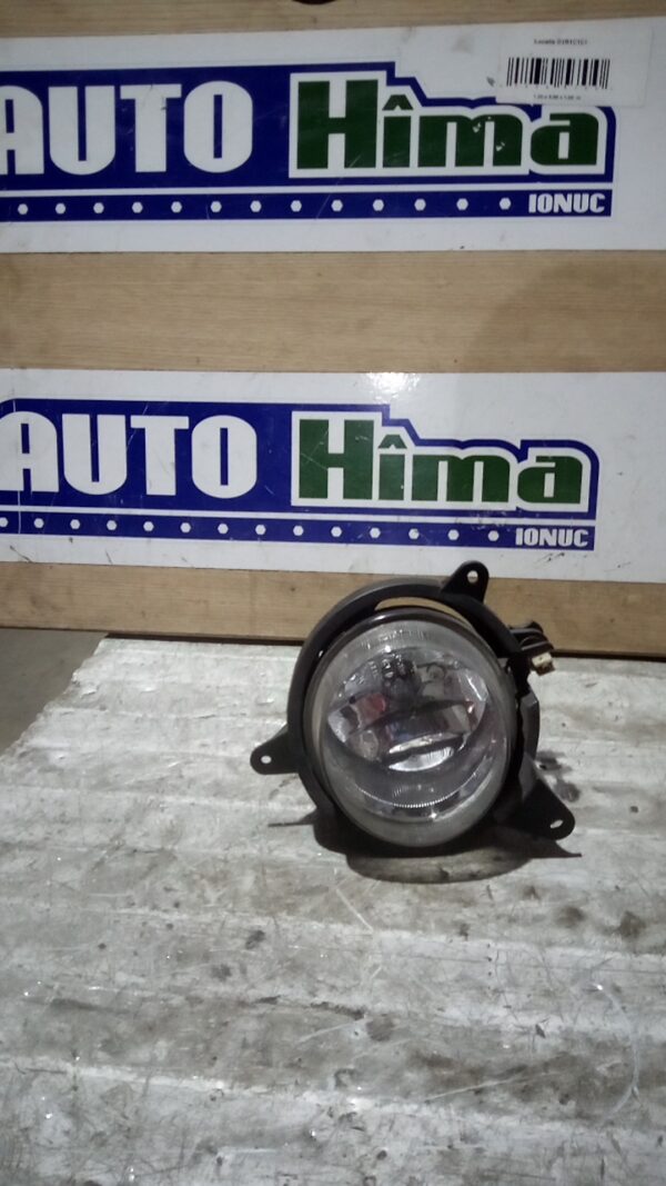 Proiector ceata stanga 92201-3E0 Kia Sorento 1 (JC)  2002-2011