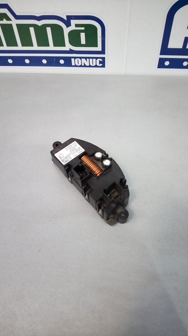 Rezistenta ventilator habitaclu 8T0820521 A2469064100 Audi A5 8T  2007-2016