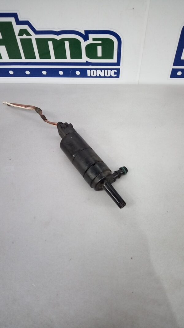 Pompa spalator faruri 3B7955681 Volkswagen PASSAT B6  2005-2011
