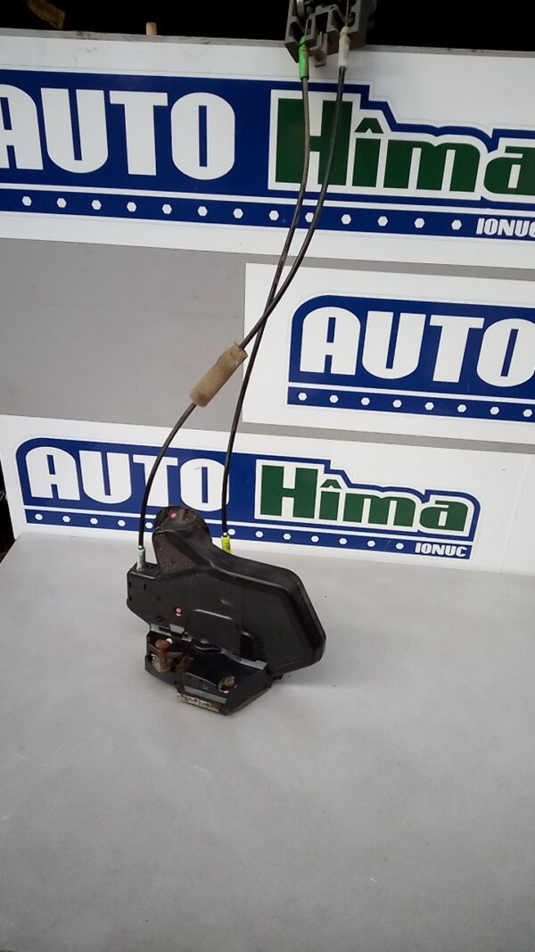 Broasca usa stanga spate fara cod  Toyota Hilux VII  2004-2015