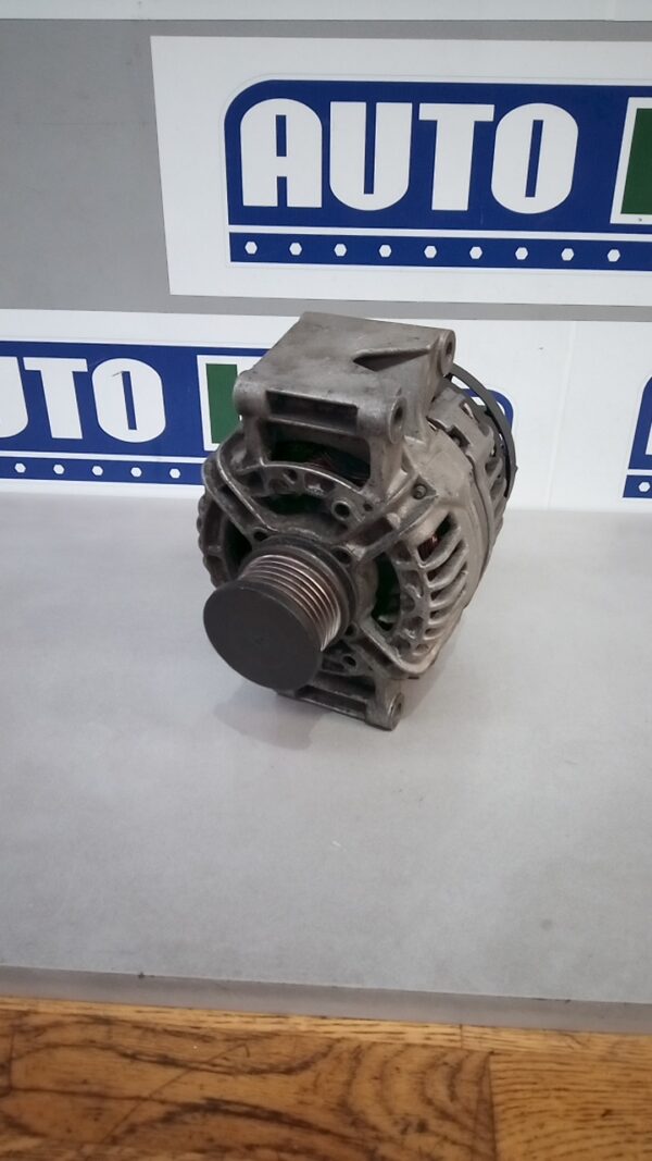 Alternator 0986047840 2.2 CDI 90 Amperi  Mercedes-Benz Sprinter 2  2006-2018