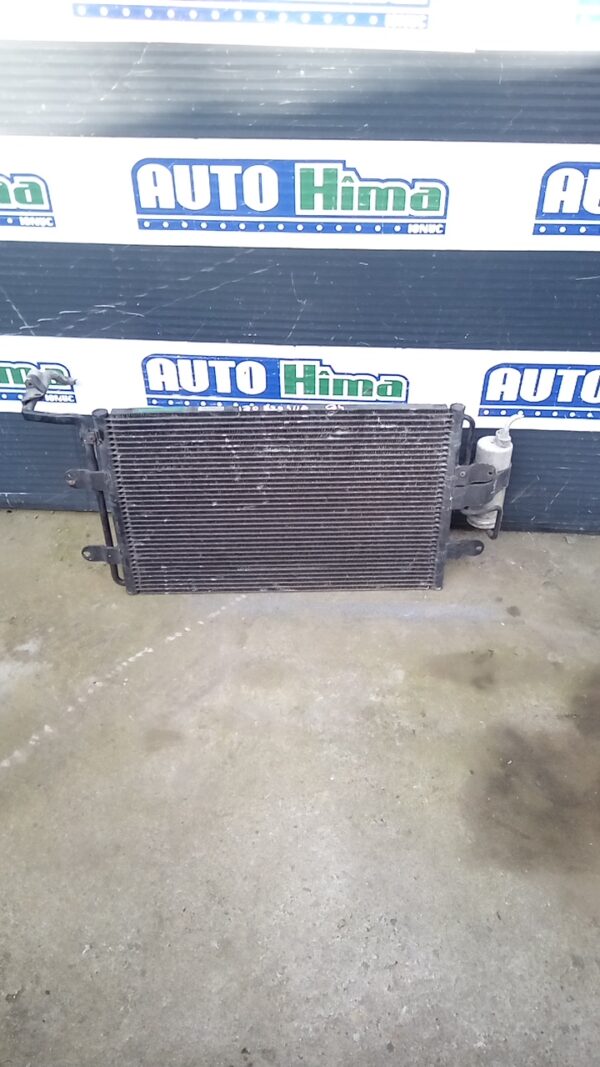 Radiator clima 1J0820411D / 1.6B Volkswagen Golf 4 1J  1997-2005
