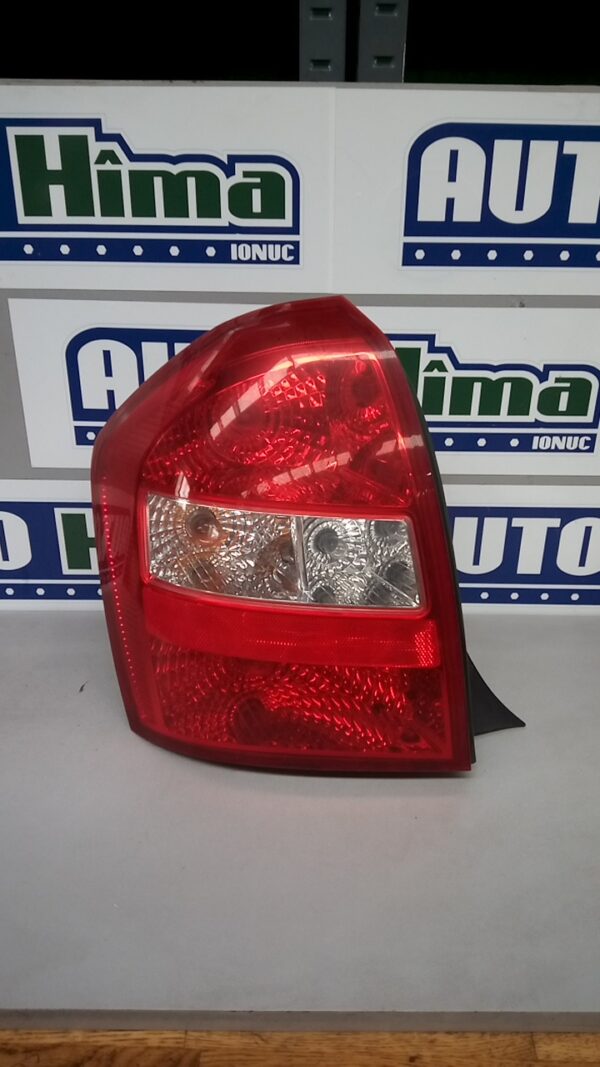 Stop stanga fara cod Kia Cerato 1 (LD)  2004-2008