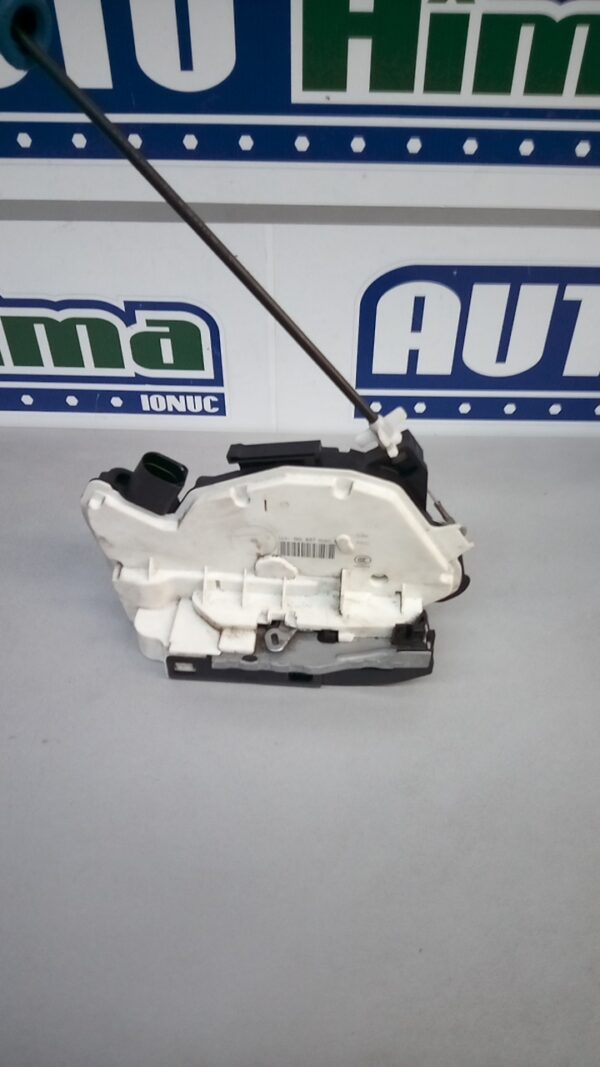 Broasca usa dreapta fata 5N1837016C Volkswagen Passat CC (B6)  2008-2012