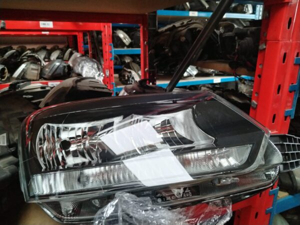 FAR DREAPTA SKODA YETI 5L1941016D 2009-2017 (produs nou)