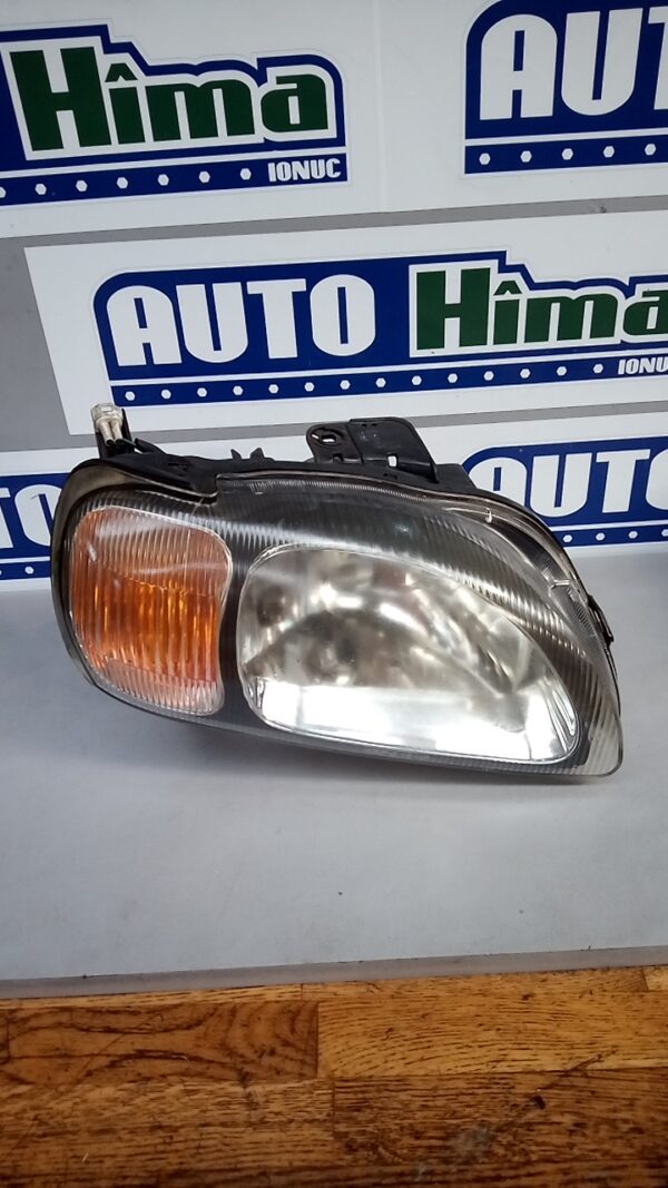 Far dreapta fara cod Suzuki Baleno 1 (EG)  1995-2002