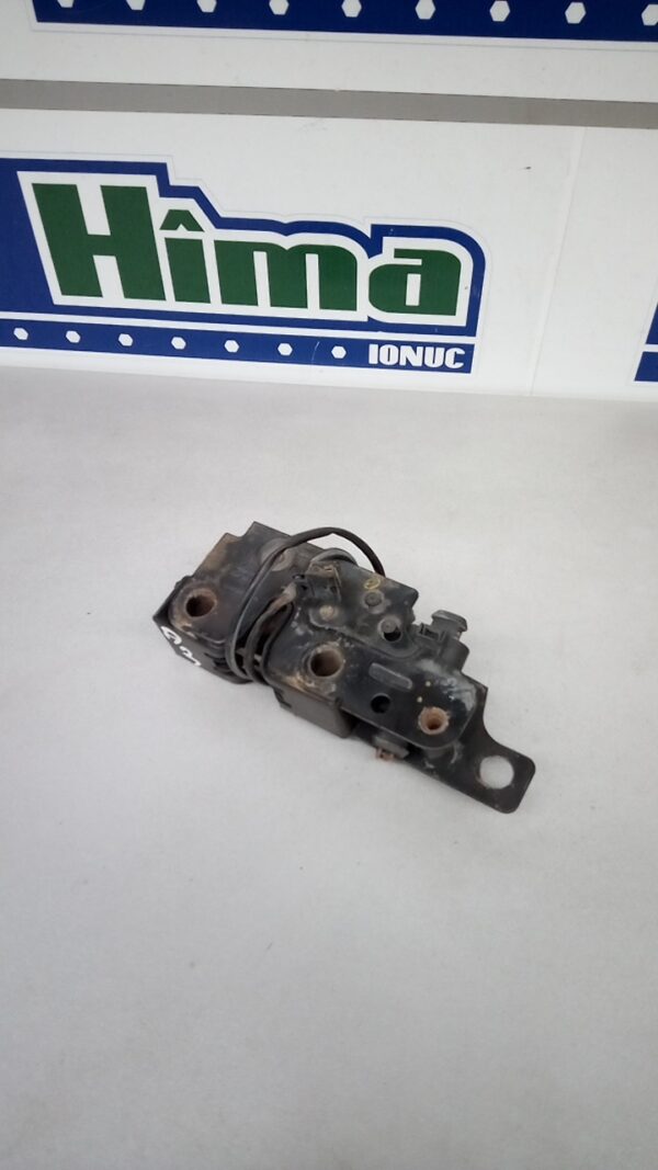 Broasca capota 8P0823509 Audi A3 8P  2003-2012