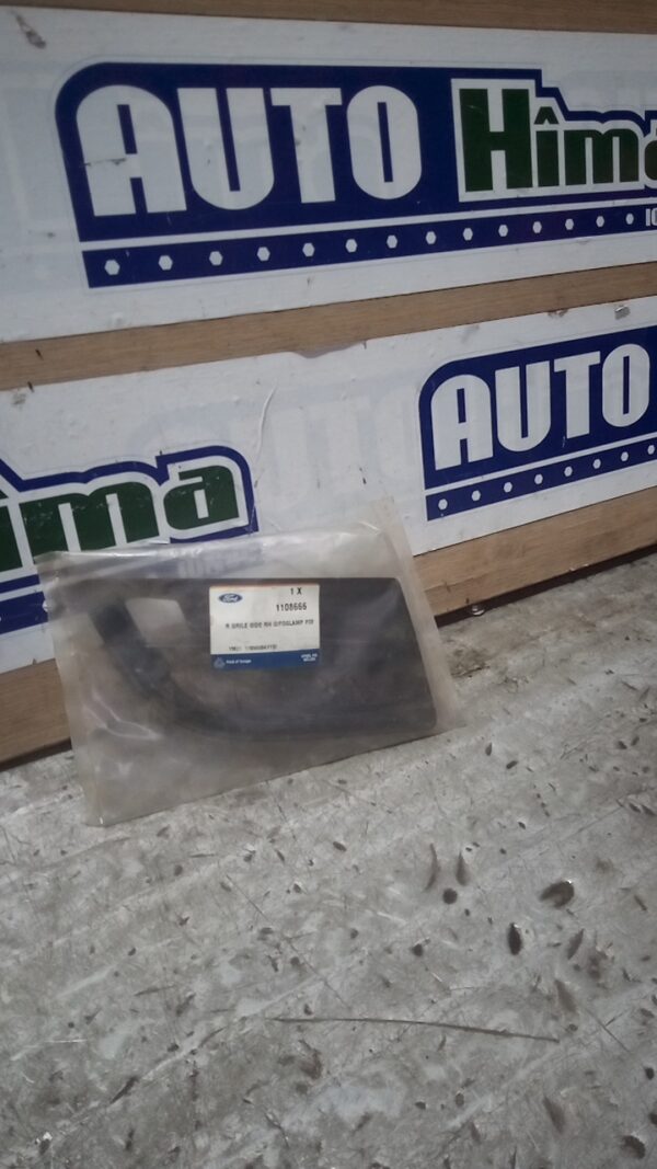 Grila dreapta bara fata model Facelift/ 1108666 / 7M5853684(Noua-Original) Ford Galaxy MK2 2000-2006