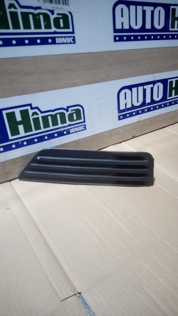 Grila inferioara in bara dreapta fata QWP 3232274(Noua) Ford Focus 2 2004-2010