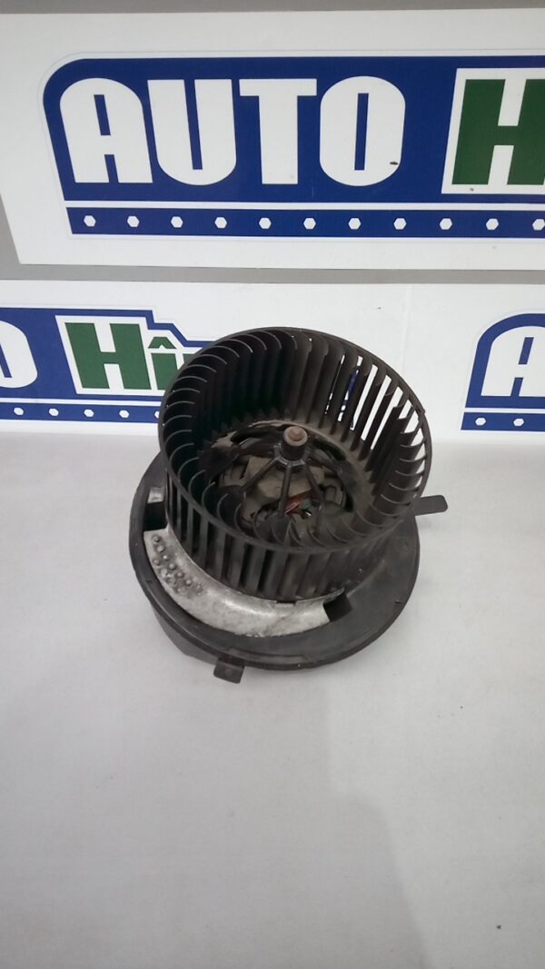 Ventilator habitaclu 1K2820015 (Volan pe dreapta) Volkswagen Golf 5 1K  2003-2010