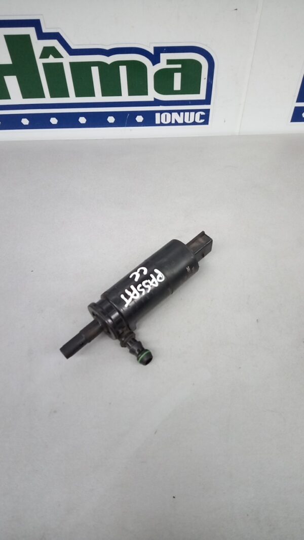 Pompa spalator faruri 3B7955681 Volkswagen Passat CC (B6) 2008-2012