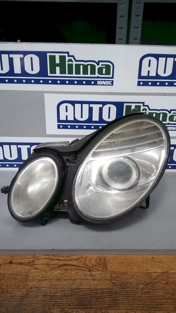 Far stanga cu lupa si xenon fara cod (Facelift) Mercedes-Benz E-Class W211 2002-2009