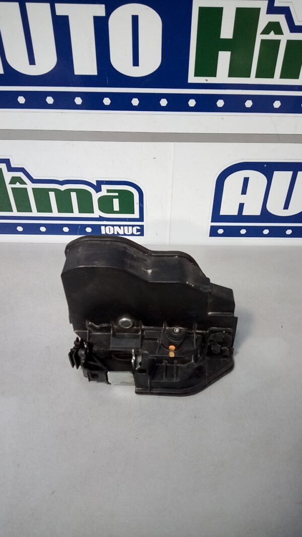 Broasca usa stanga spate 7229459 BMW X1 E84  2009-2015