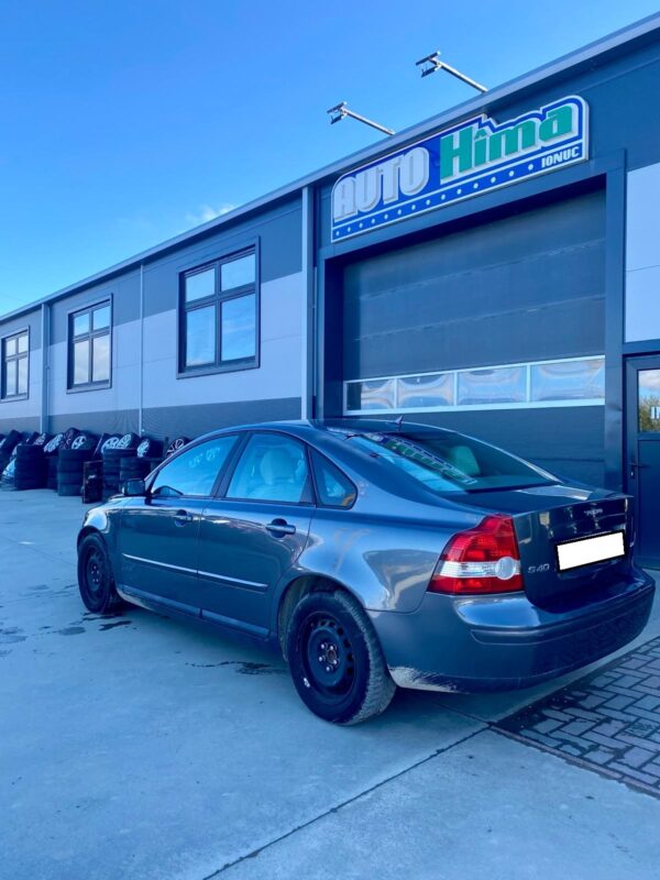 DEZMEMBRARI VOLVO S40 AN 2005 MOTOR 2.4 20V