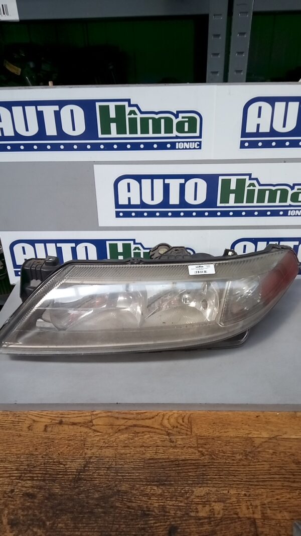 Far stanga cu xenon 8200002467 Renault Laguna 2  2001-2007
