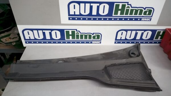 Grila superioara dreapta 6F1819403N Seat Arona (KJ7  KJP)  2017-2024