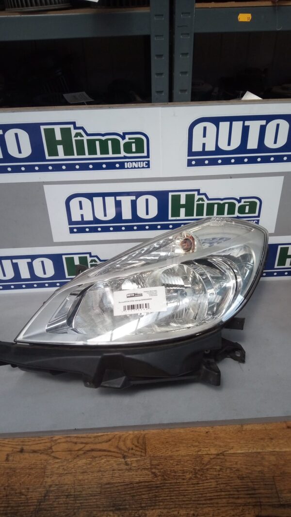 Far stanga 8200244899 Renault Clio 3  2005-2012