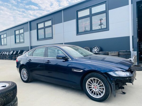 DEZMEMBRARI JAGUAR XF II AN 2017 MOTOR 2.0 D I4 DSL AJ200 Mid LF