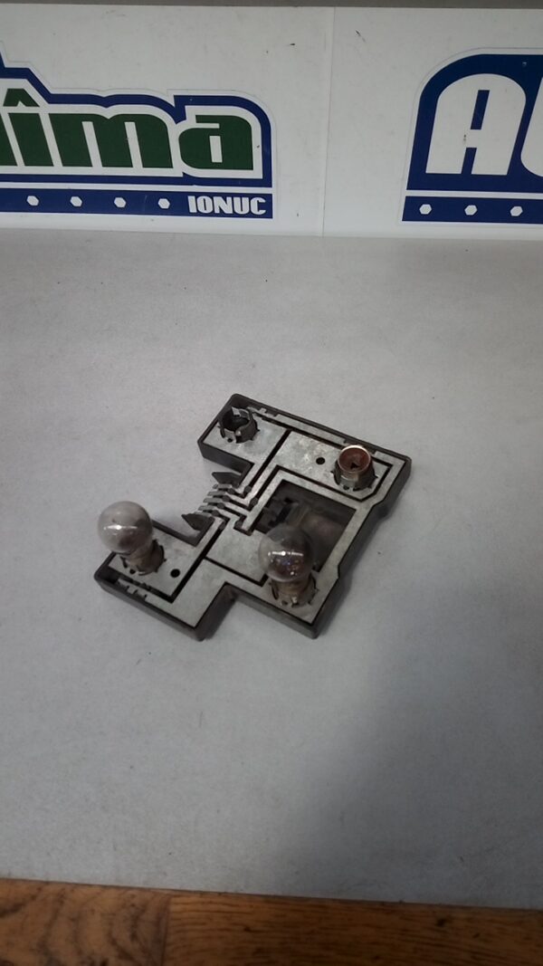 Soclu stop dreapta 93AG 13N004 AA Ford Escort MK 6  1995-2002