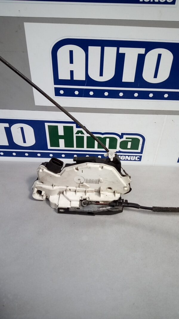 Broasca usa dreapta fata 5N2837016E Volkswagen Passat CC (B7)  2011-2016