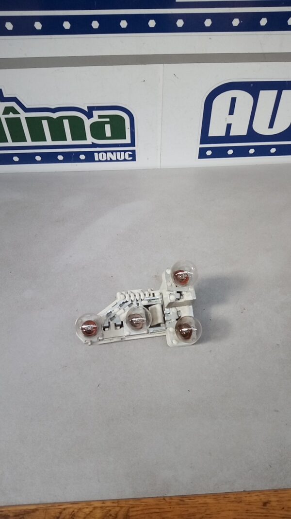 Soclu stop stanga 7160075 BMW