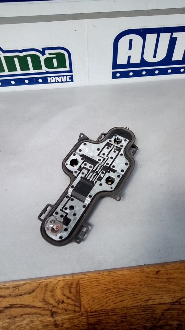 Soclu stop stanga 89024270 Nissan