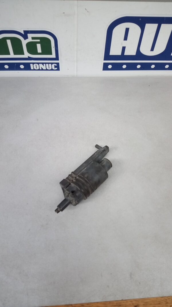 Pompa spalator parbriz 4A0955651B Audi 80  1966-1996