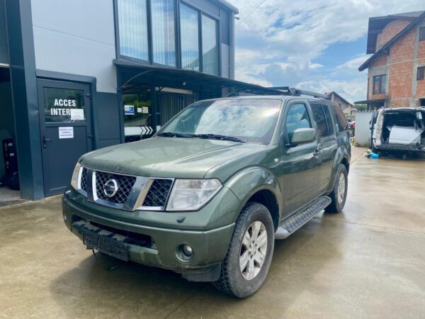 DEZMEMBRARI NISSAN PATHFINDER AN 2005 MOTOR 2.5 DCI (7 LOCURI)