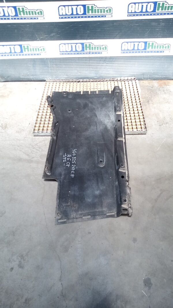 Scut/blindaj sub caroserie stanga 4G0825207E/F(pisla) Audi A6 4G (C7)  2011-2018
