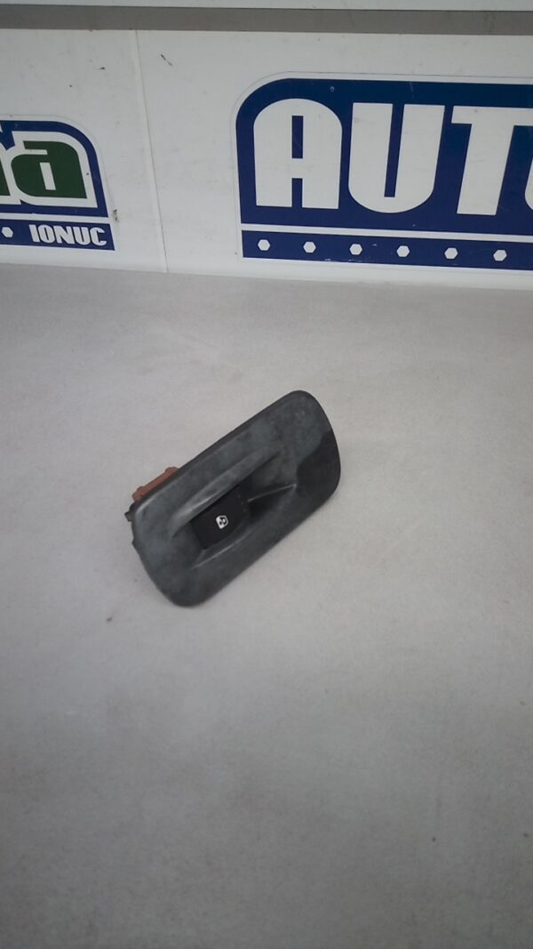 Buton geam 8200011870 91165802 Renault Trafic 2  2001-2014