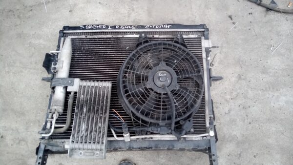 Ansamblul radiatoare -termocupla racire motor 25460-3E000 / 25310-3E000 / 2.5CRDI(Automat) Kia Sorento 1 (JC)  2002-2011