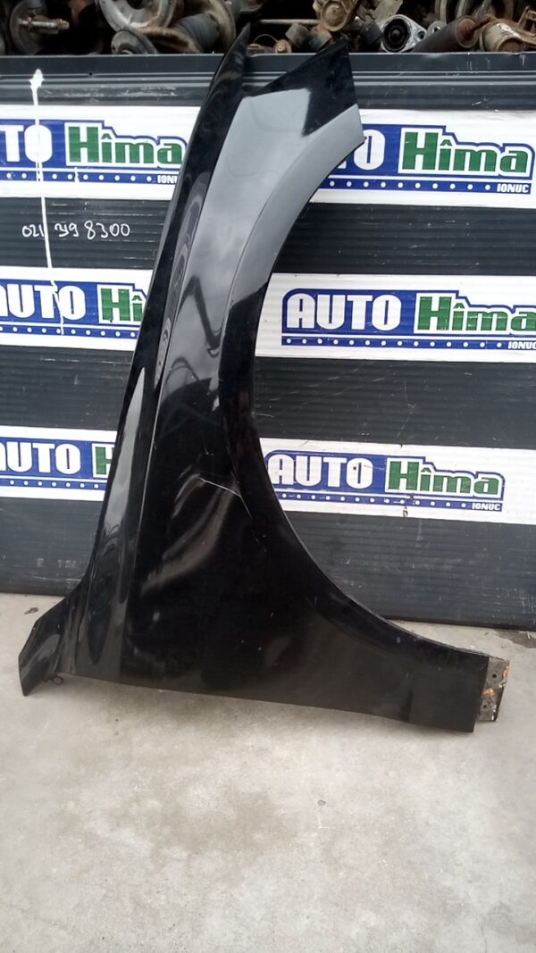 Aripa fata dreapta 8R0821106(Neagra) Audi