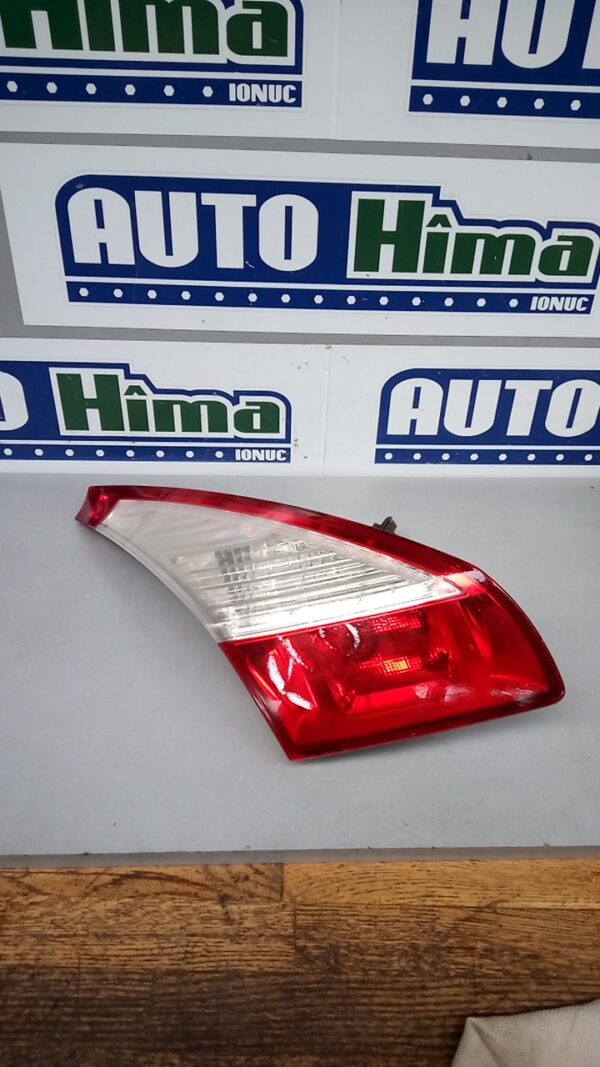 Stop stanga haion 265550009R Renault Megane 3  2008-2016