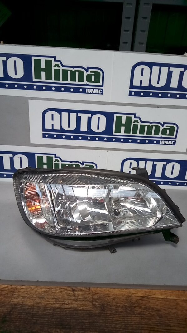 Far dreapta fara cod Opel Zafira A  1999-2005