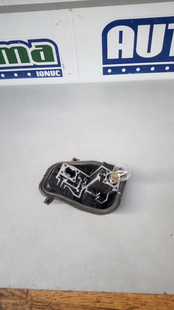 Soclu stop stanga aripa 89033806 (Allroad) Audi A6 4F (C6) 2004-2011